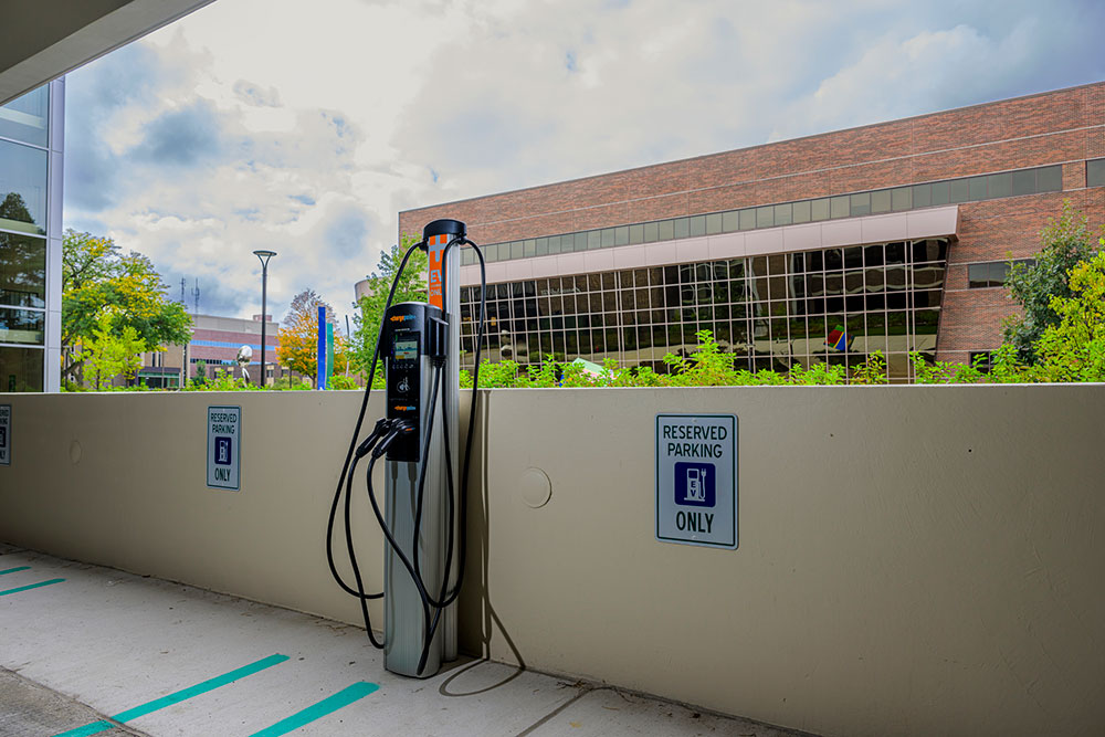 gannon ramp second floor chargepoint ev chargin station at lcc downtown campus