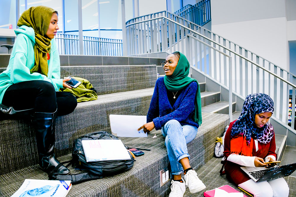 muslim students in the gannon commons